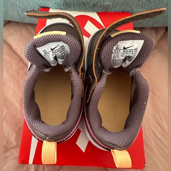 LIKE NEW! Gray & Pink Nike Court Borough Low 2; Baby Sz. 5c - Picture 9 of 10